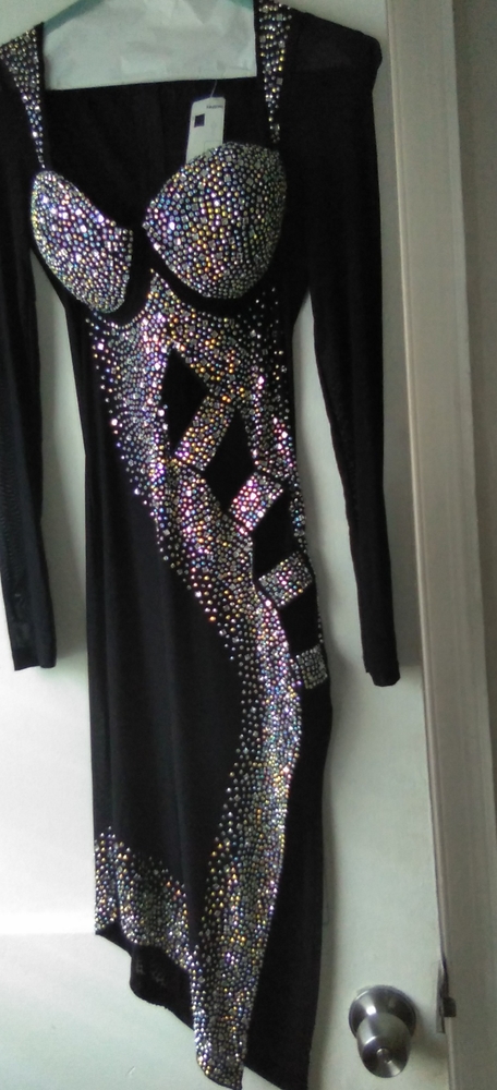 Dress side slit open